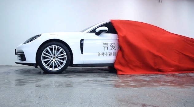 0081粉色保时捷车身文字