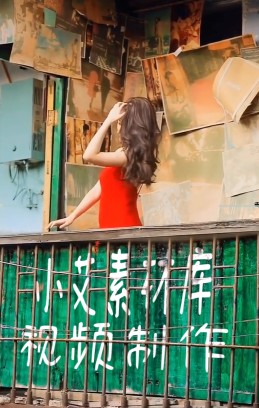 0118复古美女绿色广告牌